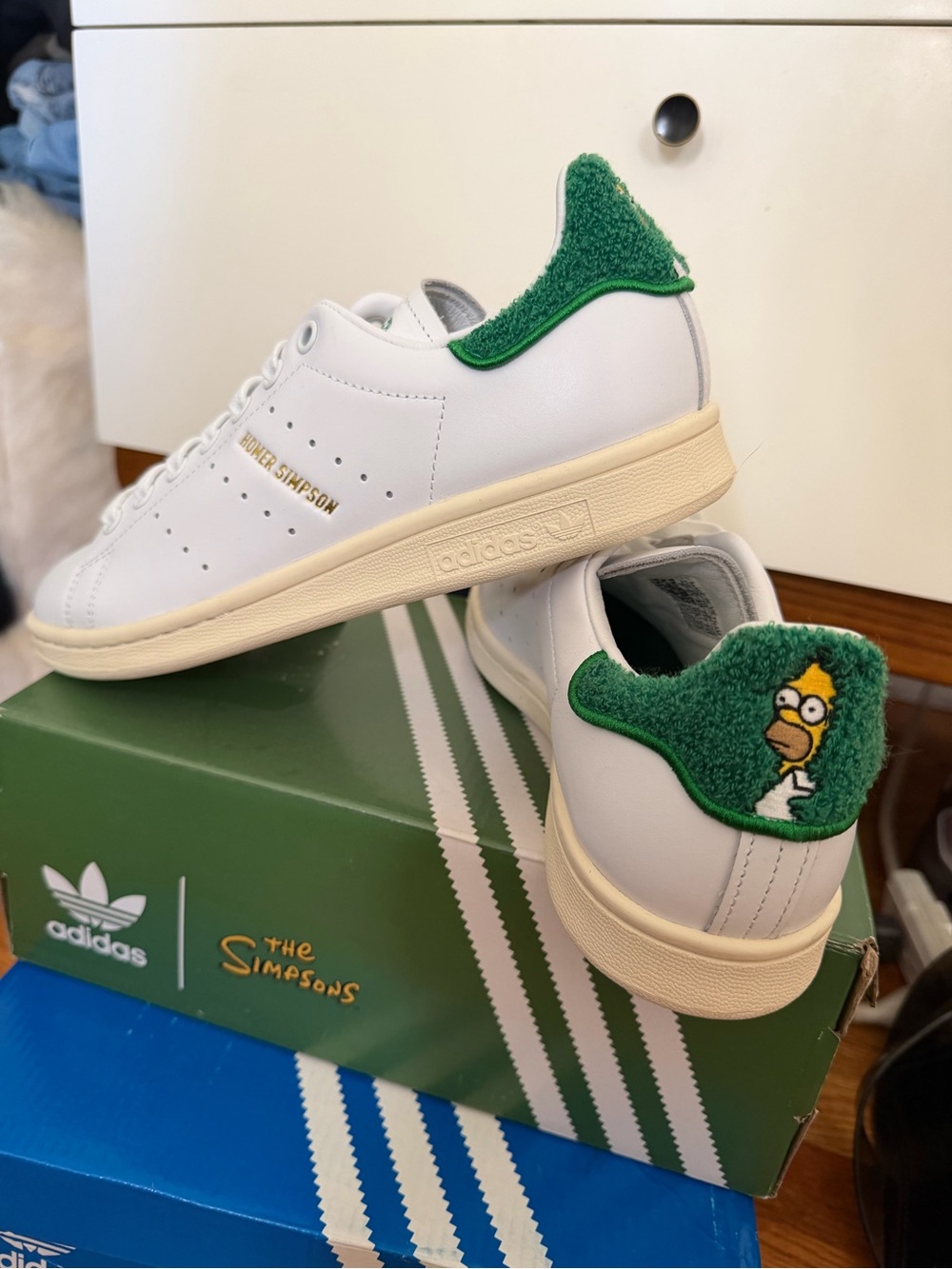 Adidas Mens Stan Smith Homer Simpson Sneakers with textured Detail New with tags